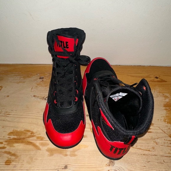 Red & Black TITLE Boxing Charged Shoes **NEW** - Picture 5 of 6